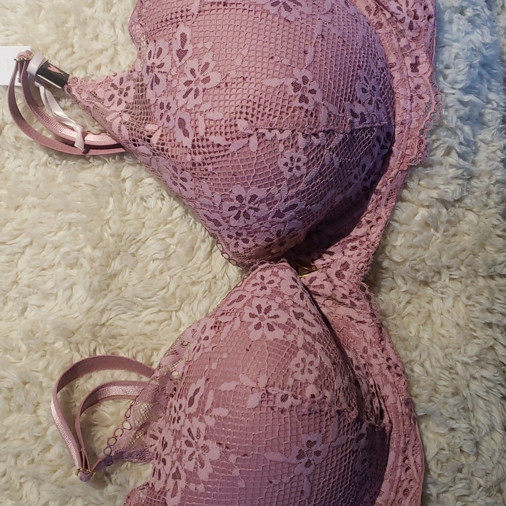 Victoria's Secret Bra size 36DD/E NWT